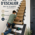 Un tapis d'escalier coloré installé sur des marches en bois, ajoutant du confort et de l'esthétique.