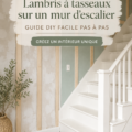 Un escalier décoré avec un mur en bois, apportant chaleur et style au foyer