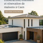 Image d'une maison rénovée à Caen, montrant une extension moderne et accueillante.