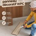 Installation d'un panneau décoratif en WPC dans un intérieur chaleureux.