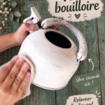 Bouilloire vintage transformée en objet décoratif élégant